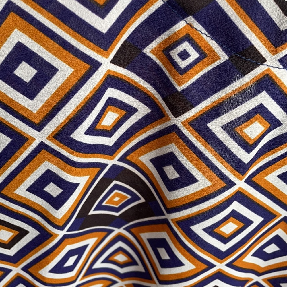 Geometric pattern top - Picture 9 of 9